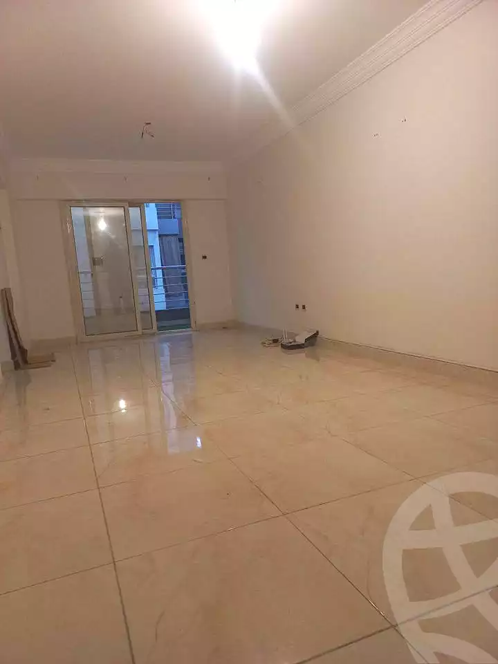 https://aqarmap.com.eg/ar/listing/7148927-for-rent-alexandria-lsywf-el-karma-compound