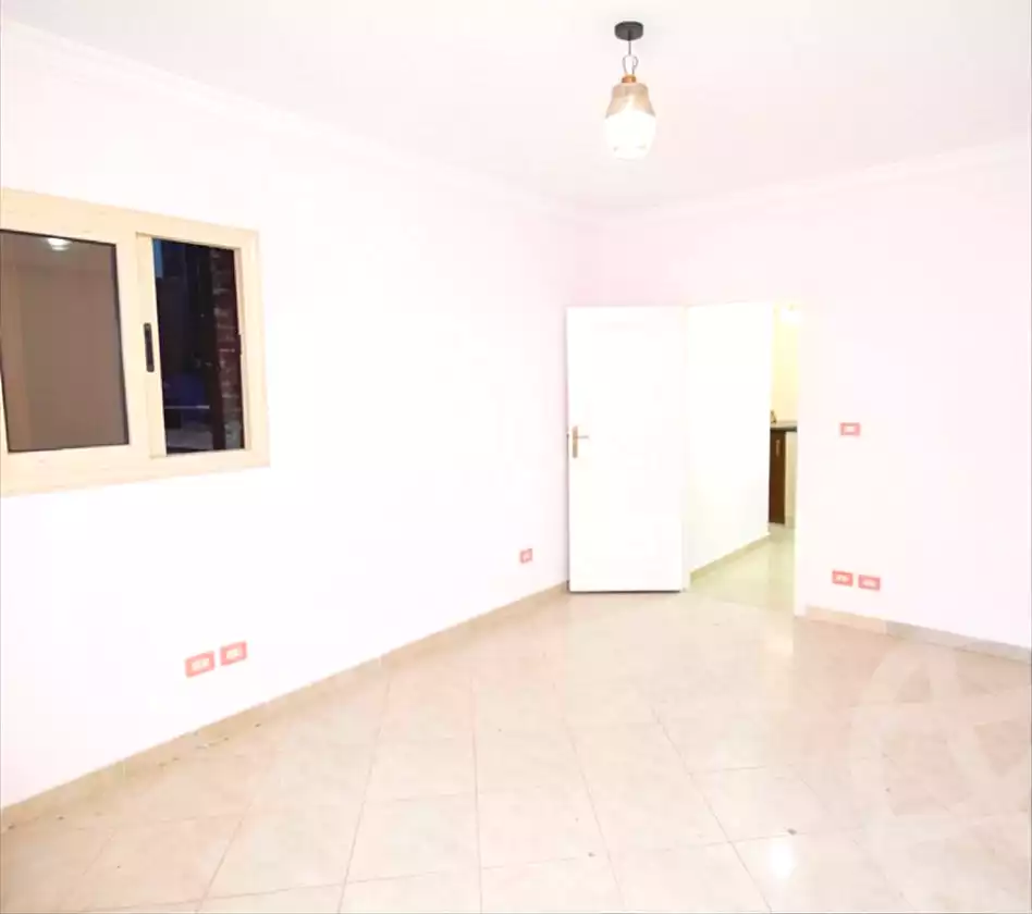 https://aqarmap.com.eg/en/listing/7148931-for-sale-alexandria-sydy-bshr-sydy-bshr-bhry-shr-khld-bn-lwlyd
