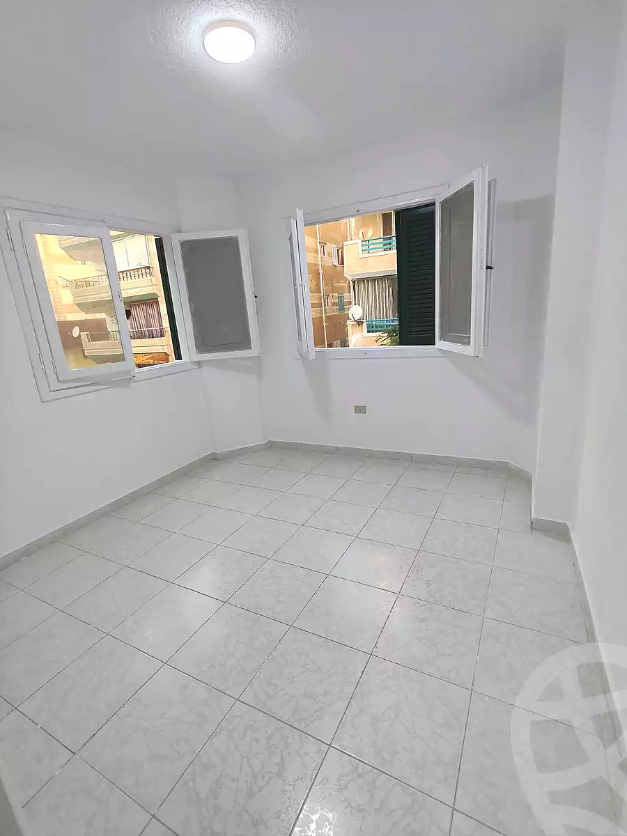 https://aqarmap.com.eg/ar/listing/7149422-for-sale-alexandria-al-agamy-shataa-el-nakheel