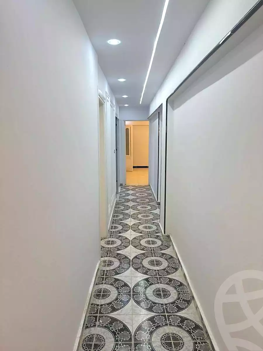 https://aqarmap.com.eg/ar/listing/7149782-for-sale-alexandria-al-agamy-el-hanouvel-radwan-st