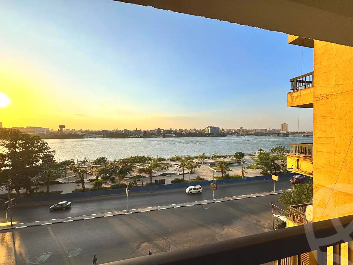 https://aqarmap.com.eg/en/listing/7149778-for-sale-cairo-shoubra-corniche-el-nile-st
