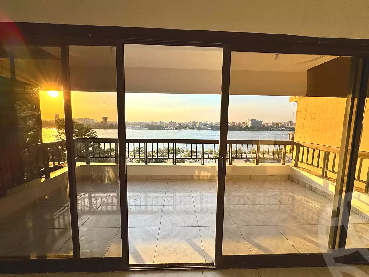 https://aqarmap.com.eg/en/listing/7149778-for-sale-cairo-shoubra-corniche-el-nile-st