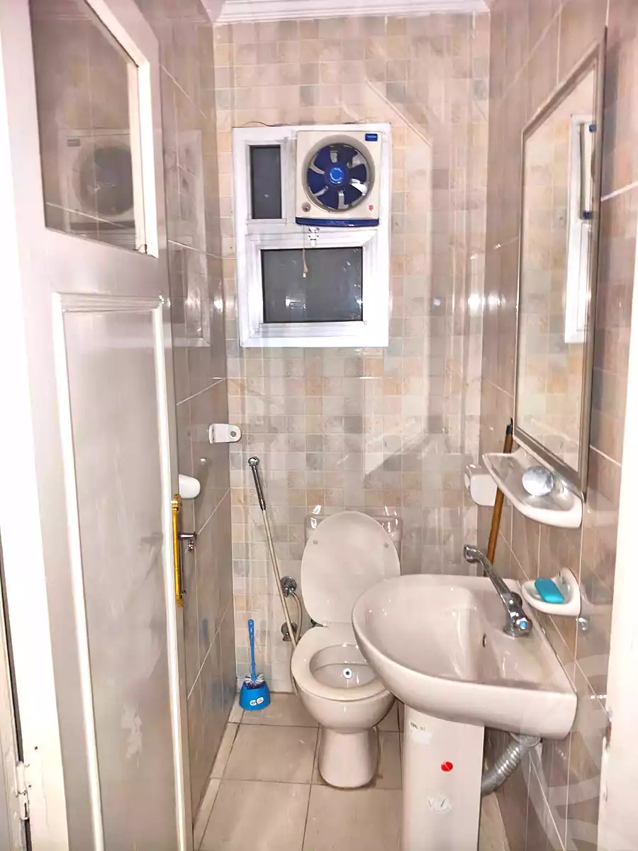 https://aqarmap.com.eg/ar/listing/7150541-for-sale-alexandria-sydy-bshr-sydy-bshr-bhry-gamal-abd-el-nasir-st
