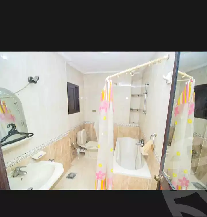 https://aqarmap.com.eg/ar/listing/7151071-for-rent-alexandria-moharram-bey