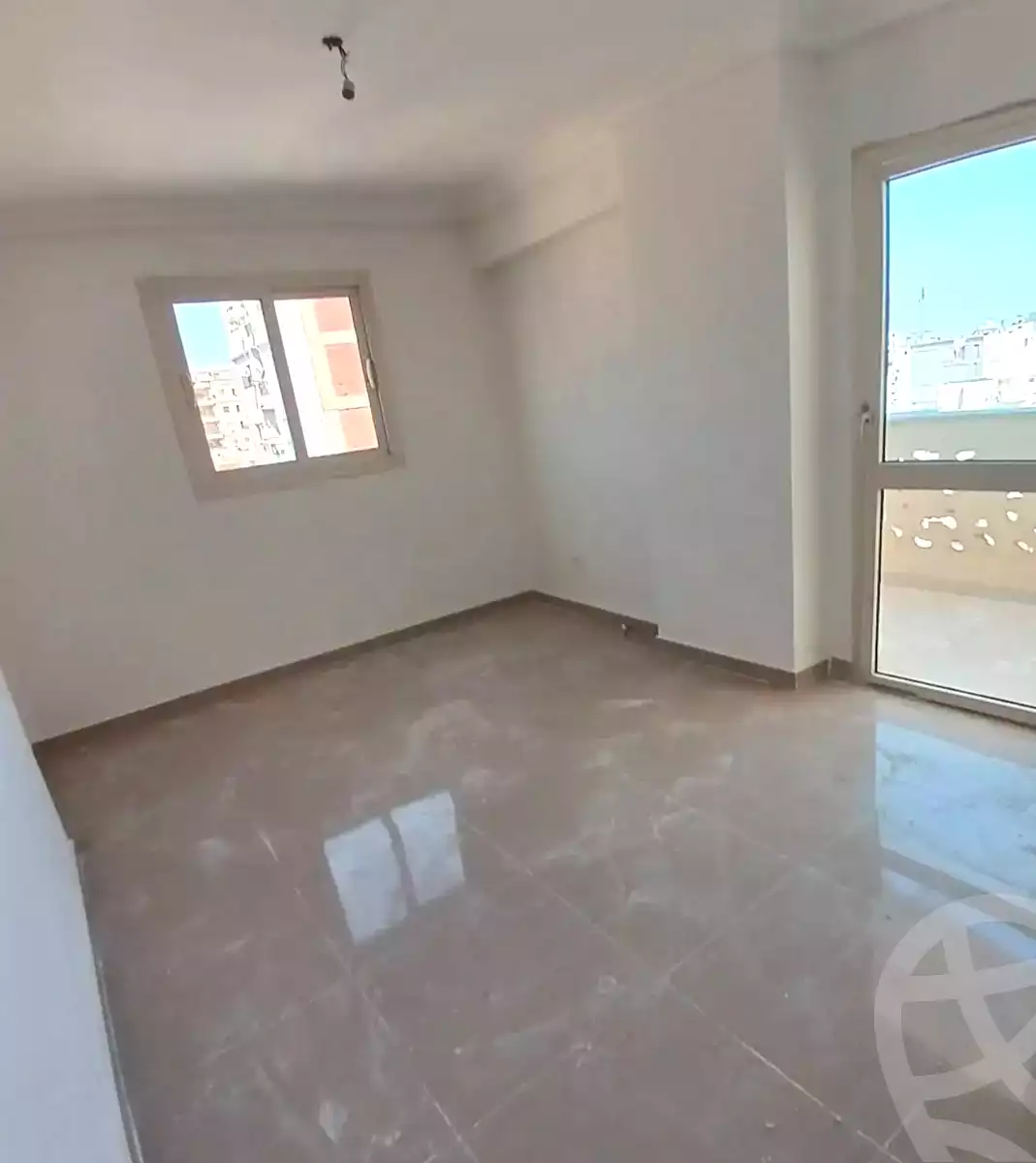 https://aqarmap.com.eg/en/listing/7151094-for-sale-alexandria-el-asafra-l-sfr-bhry