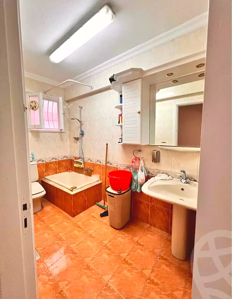 https://aqarmap.com.eg/en/listing/7151210-for-sale-alexandria-el-asafra-menaa-aghadir-st