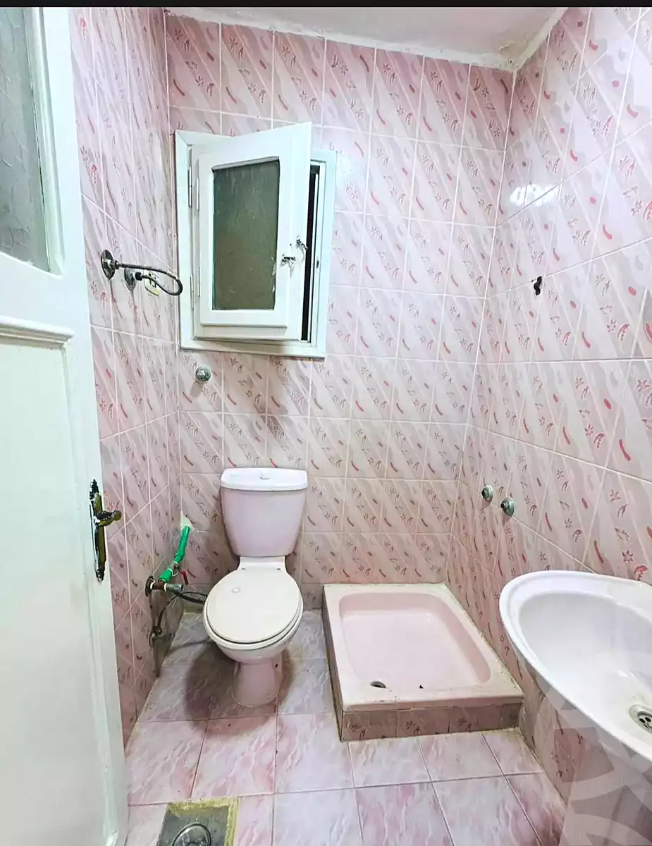 https://aqarmap.com.eg/en/listing/7151563-for-sale-alexandria-al-agamy-shataa-el-nakheel