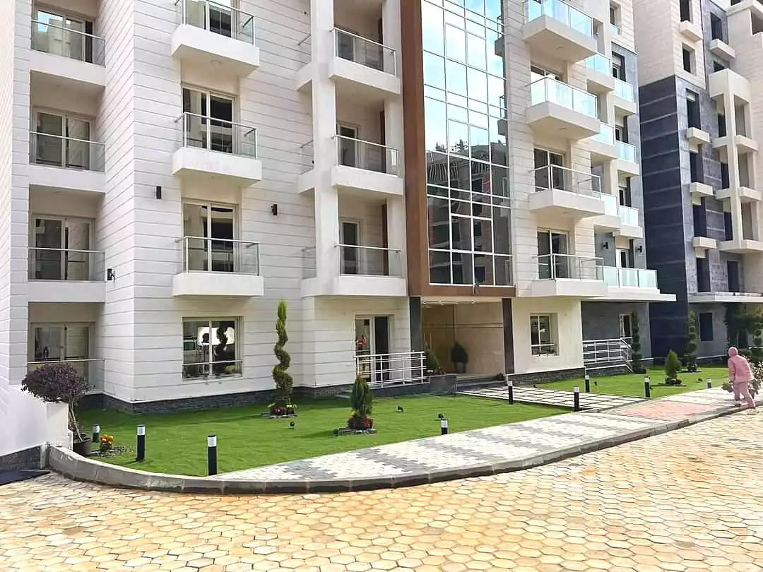 https://aqarmap.com.eg/en/listing/7151887-for-sale-cairo-new-administrative-capital-r7-oia