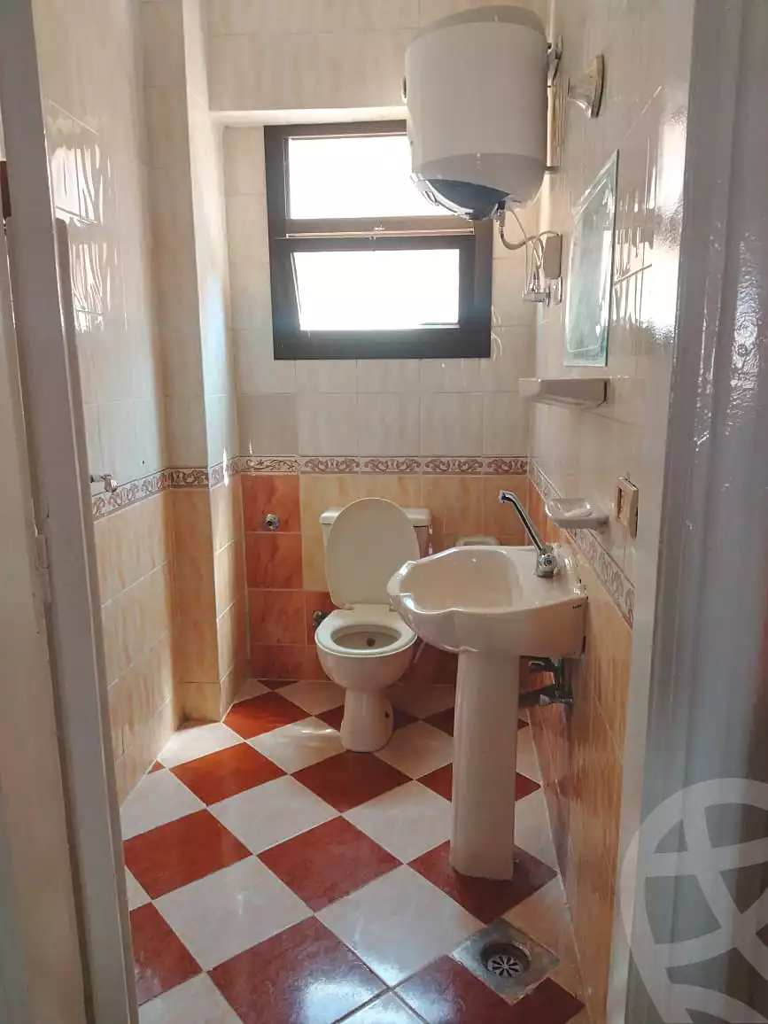 https://aqarmap.com.eg/ar/listing/7152111-for-rent-cairo-6th-of-october-el-ahyaa-neighborhood-1st-al-maahad