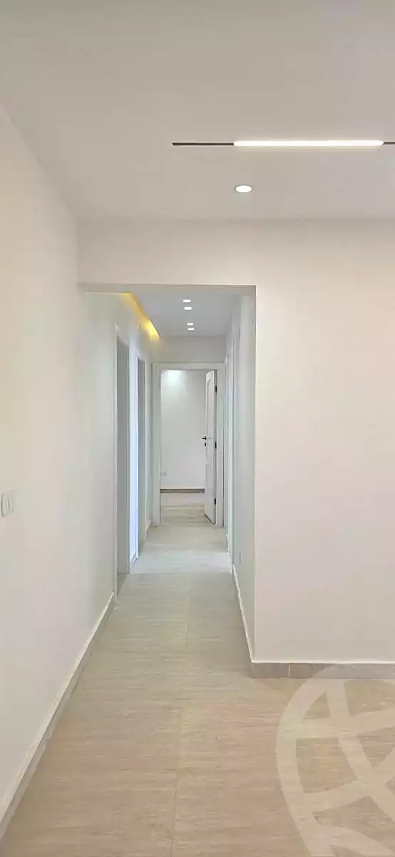 https://aqarmap.com.eg/ar/listing/7152531-for-rent-cairo-el-sheikh-zayed-city-compounds-jn-2