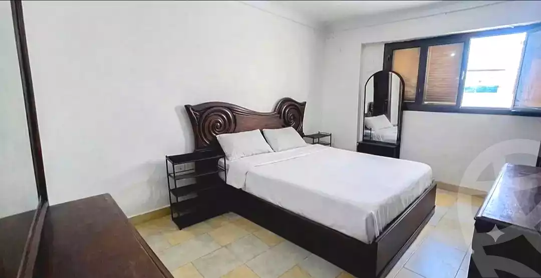 https://aqarmap.com.eg/ar/listing/7152586-for-sale-alexandria-ganaklis-shr-mrtdy-bsh