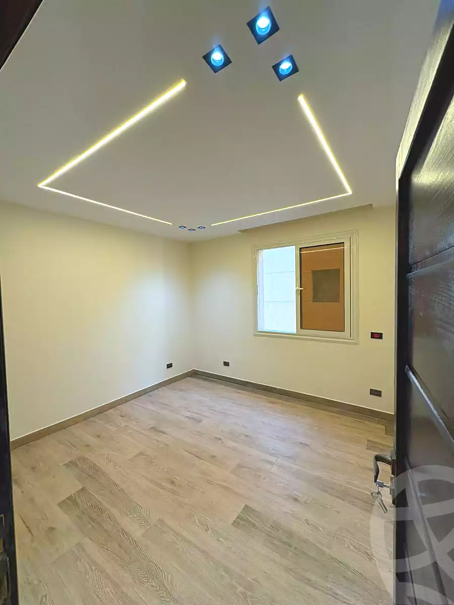 https://aqarmap.com.eg/ar/listing/7153067-for-sale-cairo-new-cairo-ganob-el-akadamiya-south-academy-h-salem-mohamed-moussa-st