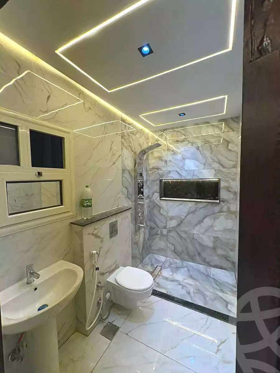 https://aqarmap.com.eg/ar/listing/7153067-for-sale-cairo-new-cairo-ganob-el-akadamiya-south-academy-h-salem-mohamed-moussa-st