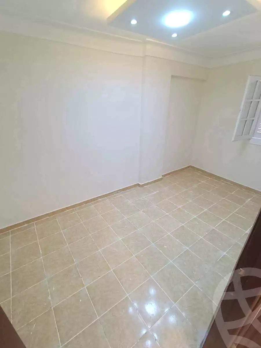 https://aqarmap.com.eg/ar/listing/7153393-for-sale-alexandria-sydy-bshr-sydy-bshr-bhry-ali-hipa-st