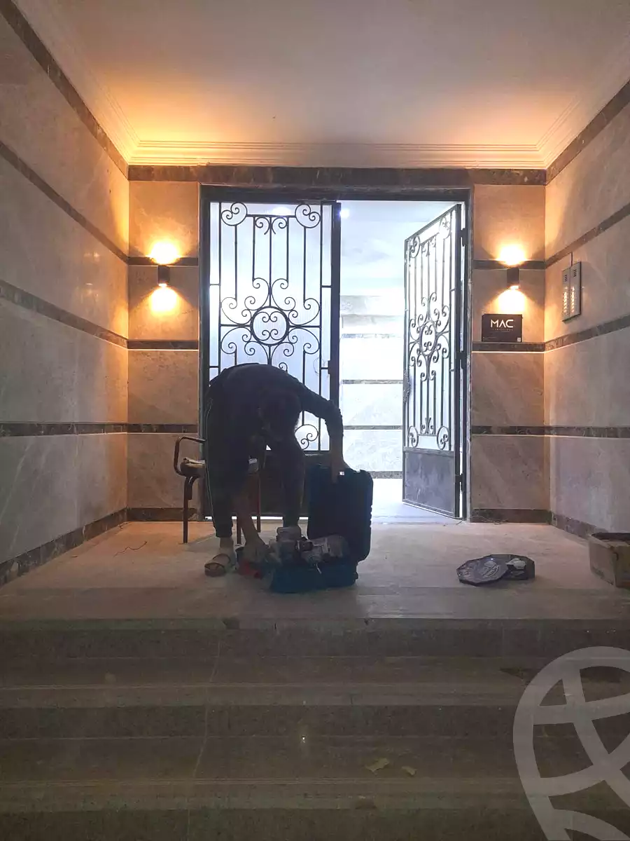 https://aqarmap.com.eg/ar/listing/7153582-for-sale-cairo-new-cairo-compounds-loaloat-new-cairo