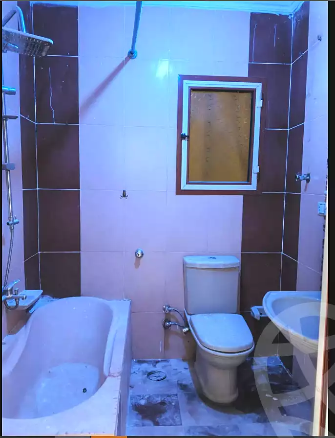 https://aqarmap.com.eg/en/listing/7153672-for-rent-alexandria-al-agamy-el-hanouvel-el-warsha-st