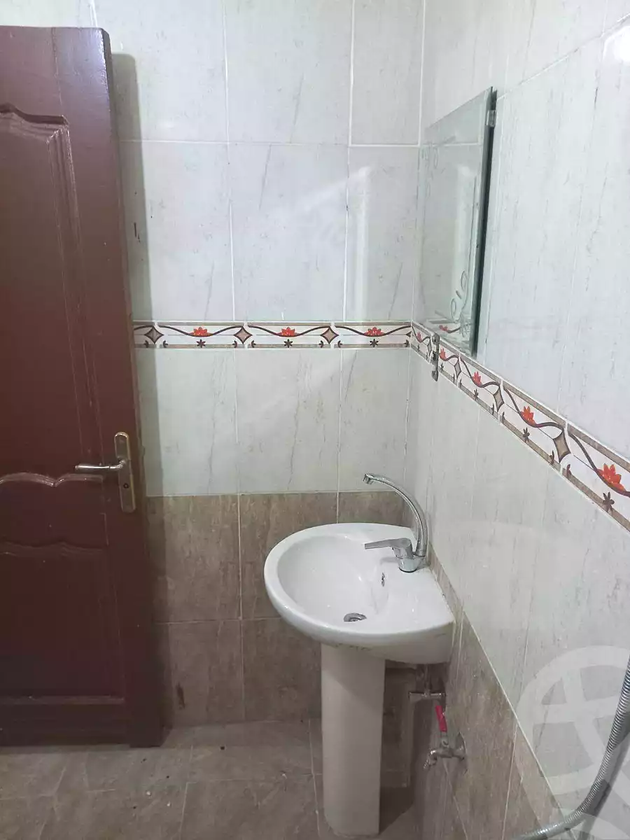 https://aqarmap.com.eg/en/listing/7154099-for-rent-cairo-el-amirya-abbas-mostafa-st