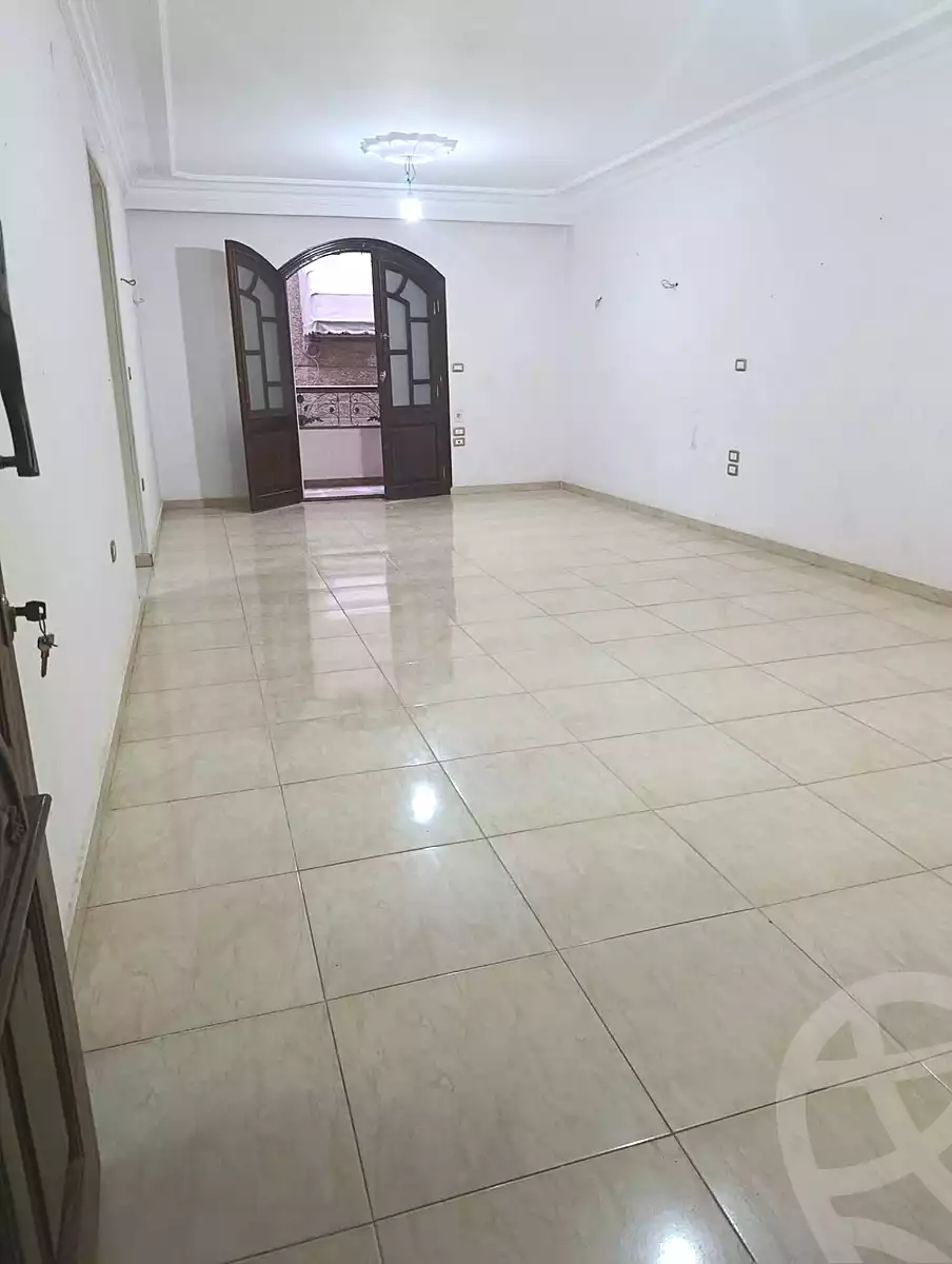 https://aqarmap.com.eg/en/listing/7154096-for-rent-cairo-nozha-2-el-khamseen-st