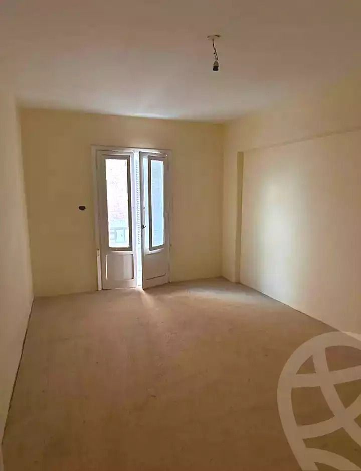 https://aqarmap.com.eg/en/listing/7154225-for-sale-alexandria-al-agamy-el-hanouvel-radwan-st