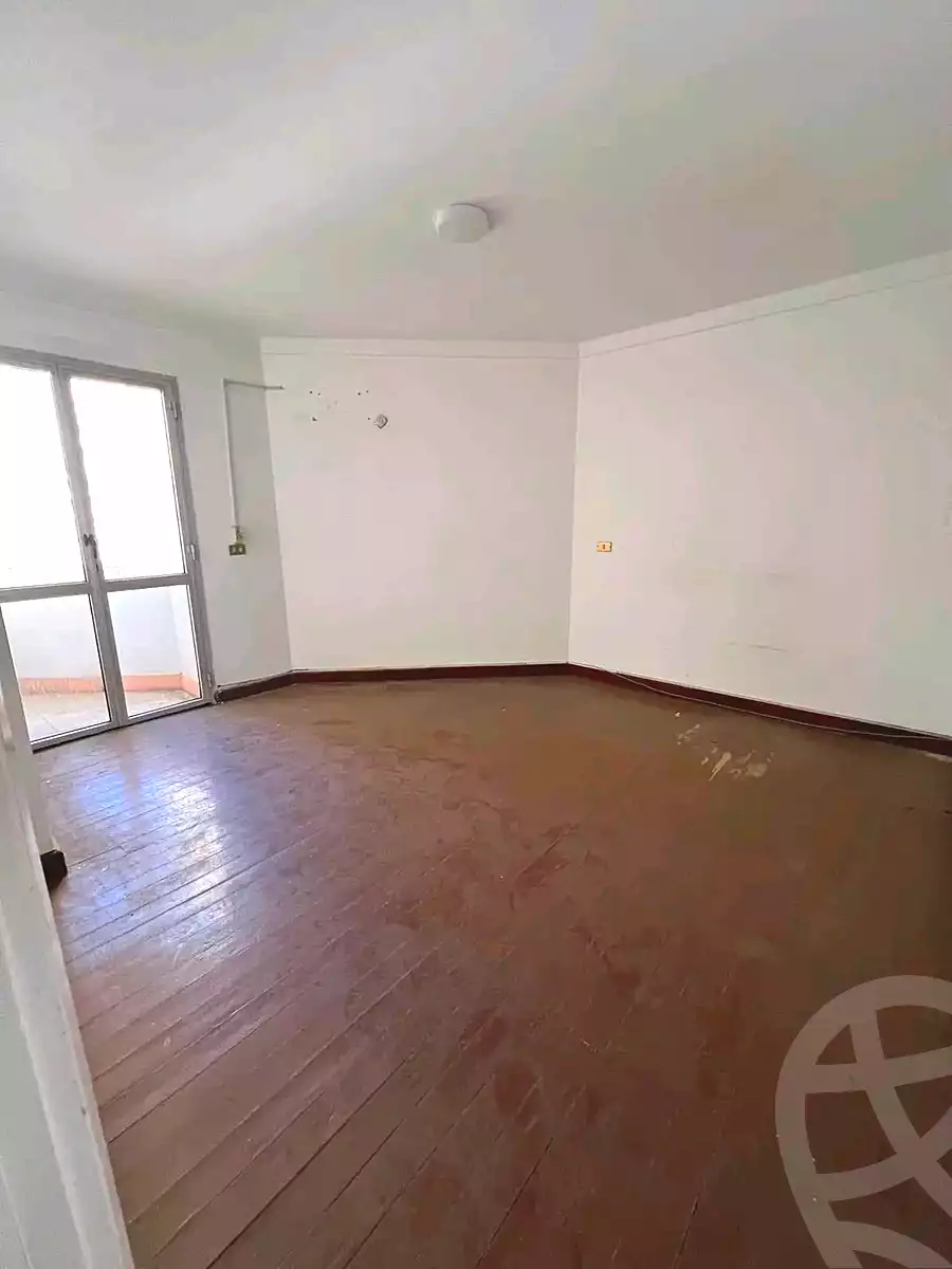 https://aqarmap.com.eg/ar/listing/7154257-for-sale-alexandria-fyktwry-shr-jml-bd-lnsr