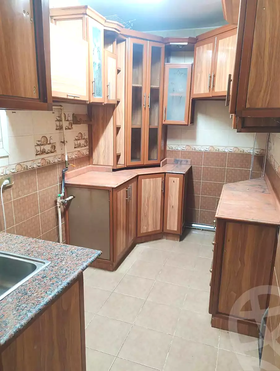 https://aqarmap.com.eg/ar/listing/7154342-for-sale-cairo-ain-shams-ain-shams-el-sharkia-el-zahraa-st