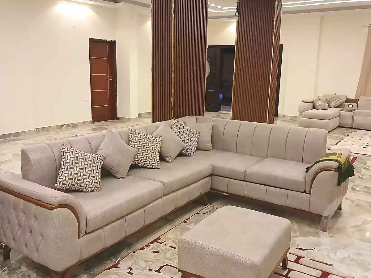 https://aqarmap.com.eg/ar/listing/7154513-for-rent-cairo-el-sheikh-zayed-city-lshykh-zyd-ljdyd-el-reef-el-oroby