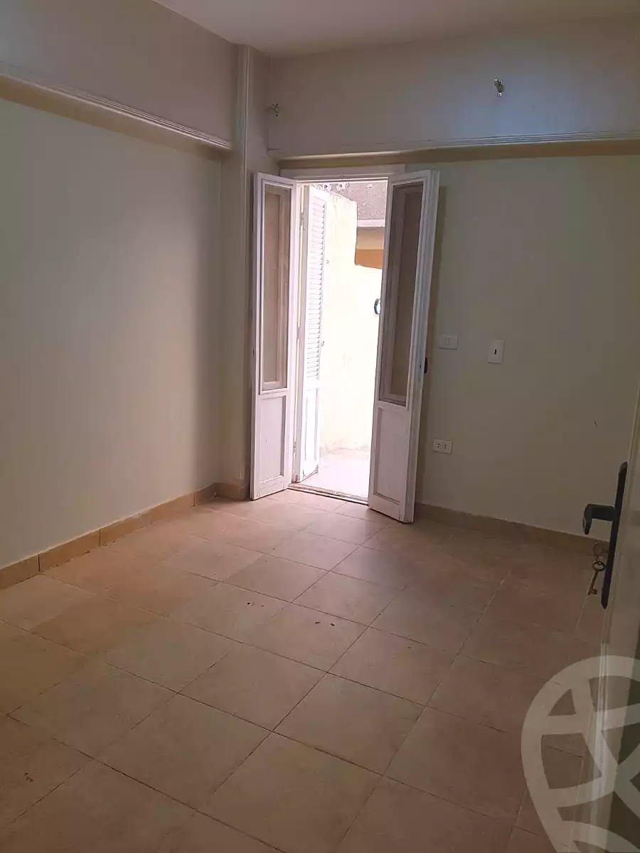 https://aqarmap.com.eg/ar/listing/7154556-for-rent-cairo-6th-of-october-mntq-fr-y-b-6-ktwbr