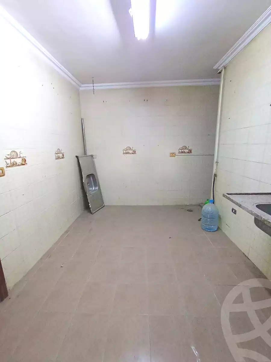 https://aqarmap.com.eg/ar/listing/7154807-for-rent-cairo-helwan-mostafa-fahmy-st
