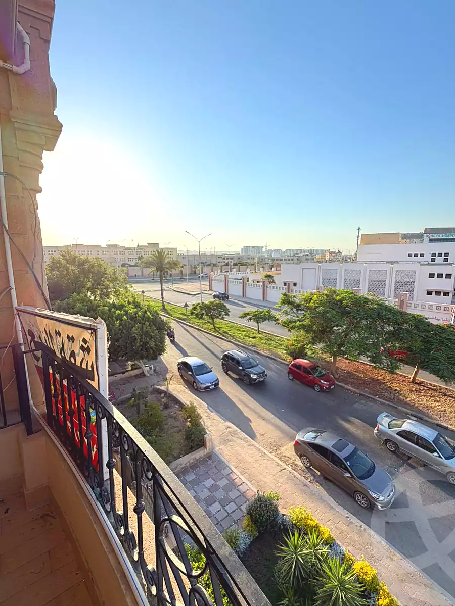 https://aqarmap.com.eg/ar/listing/7154812-for-rent-cairo-el-sheikh-zayed-city-el-hay-elawel-street-10