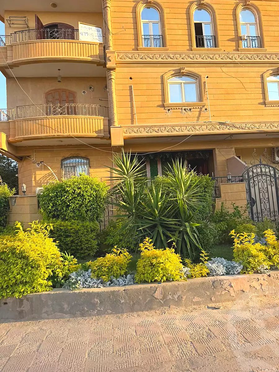 https://aqarmap.com.eg/ar/listing/7154812-for-rent-cairo-el-sheikh-zayed-city-el-hay-elawel-street-10