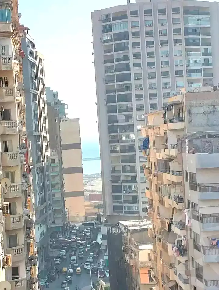 https://aqarmap.com.eg/ar/listing/7154918-for-sale-alexandria-sydy-bshr-sydy-bshr-bhry-shr-khld-bn-lwlyd