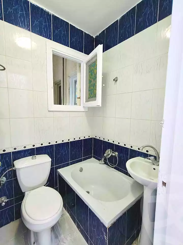 https://aqarmap.com.eg/ar/listing/7155110-for-sale-alexandria-al-agamy-shataa-el-nakheel