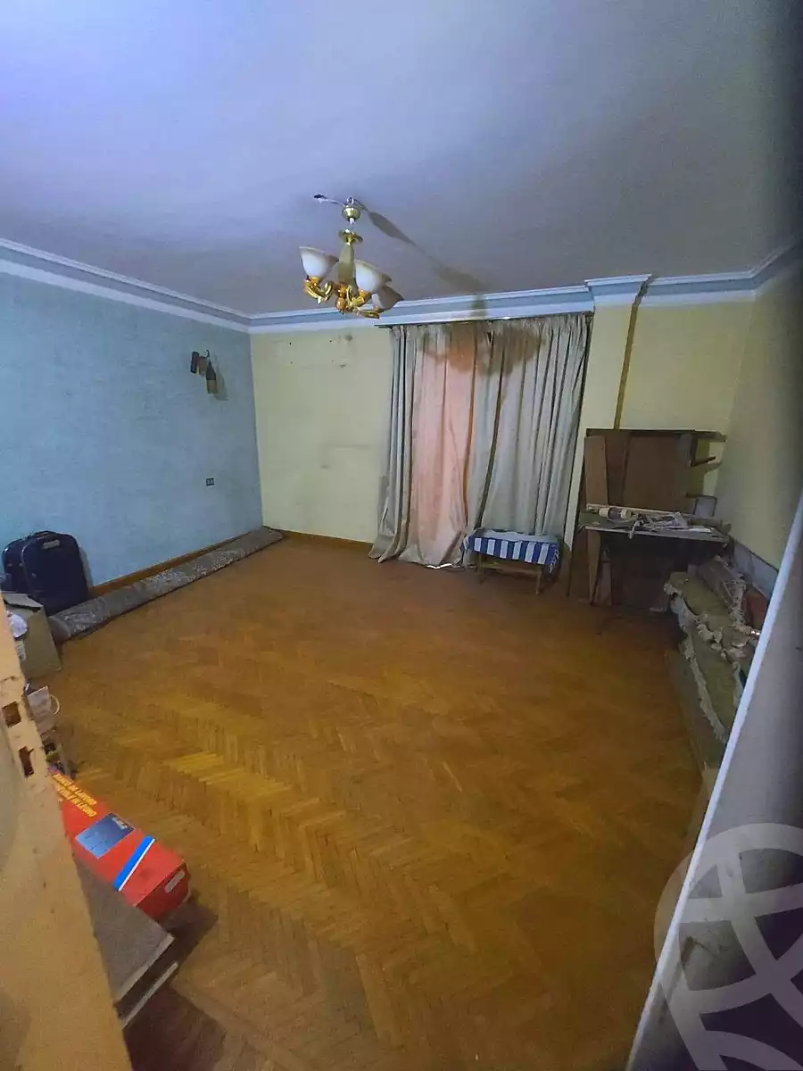 https://aqarmap.com.eg/ar/listing/7155860-for-sale-cairo-helwan-helwan-el-sharkeya-borhan-st