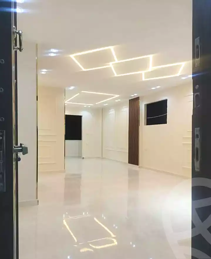 https://aqarmap.com.eg/ar/listing/7155905-for-sale-alexandria-miami-mahmoud-el-isawy-st
