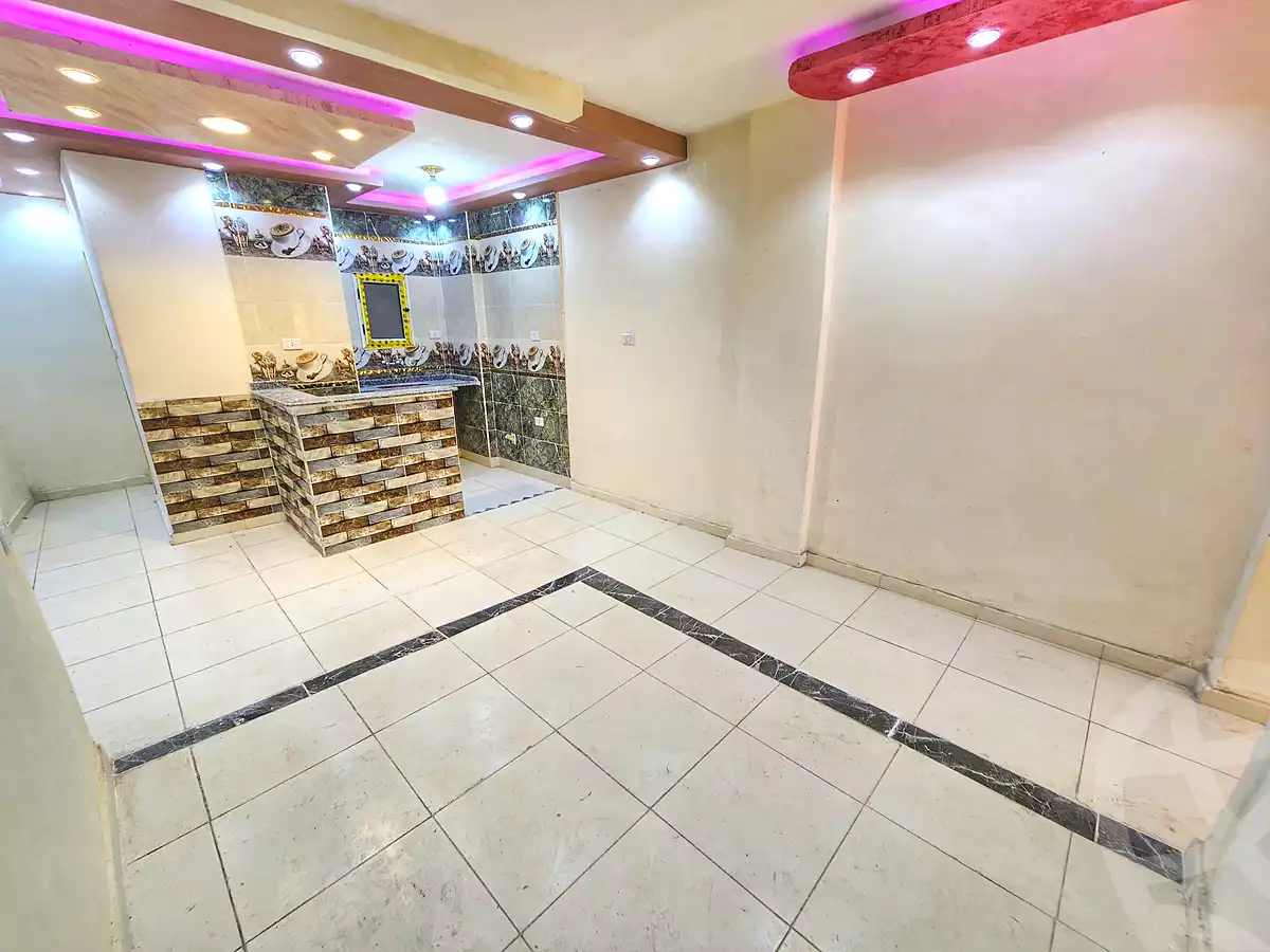 https://aqarmap.com.eg/en/listing/7156729-for-sale-alexandria-al-agamy-bw-ywsf-hosni-mubarak-st