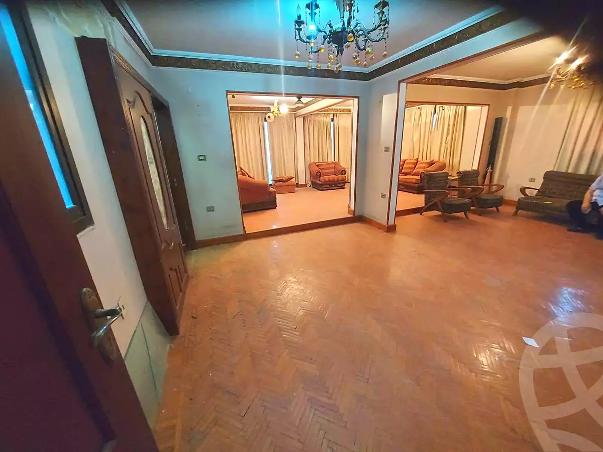 https://aqarmap.com.eg/en/listing/7157087-for-sale-cairo-helwan-helwan-el-sharkeya-borhan-st