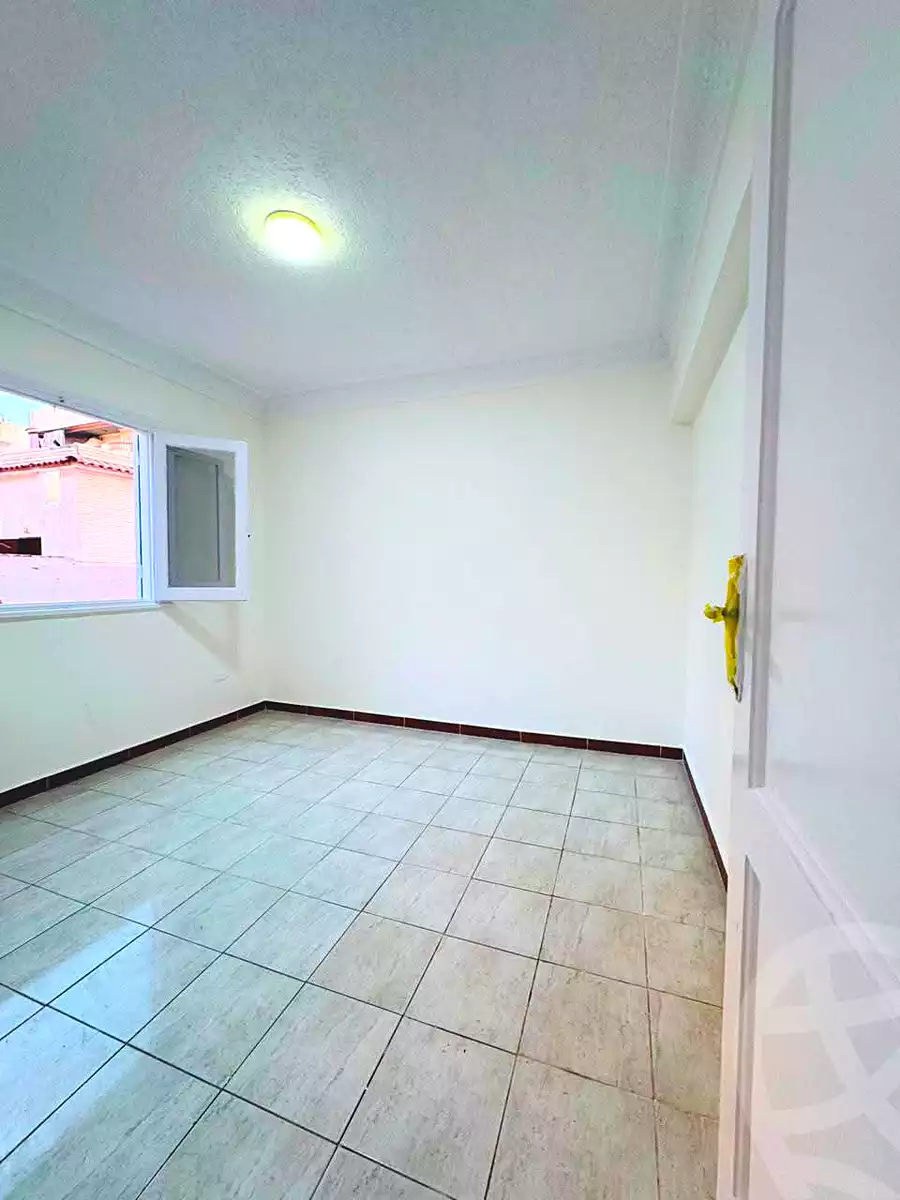 https://aqarmap.com.eg/ar/listing/7157300-for-sale-alexandria-al-agamy-shataa-el-nakheel