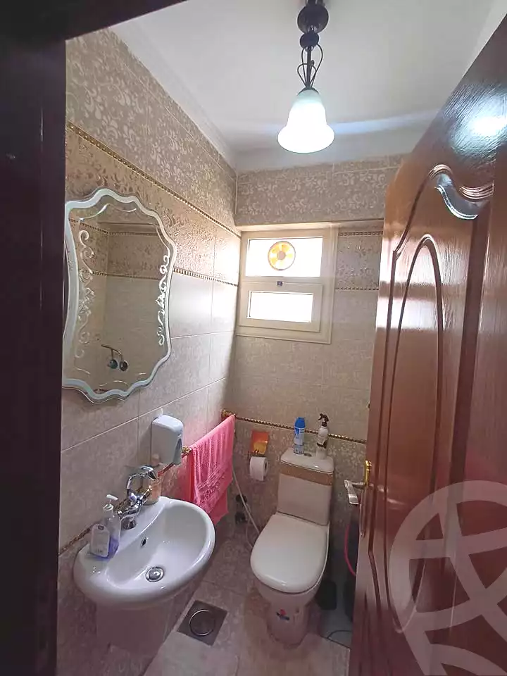 https://aqarmap.com.eg/ar/listing/7157720-for-sale-alexandria-el-chatby-omar-lotfy-st