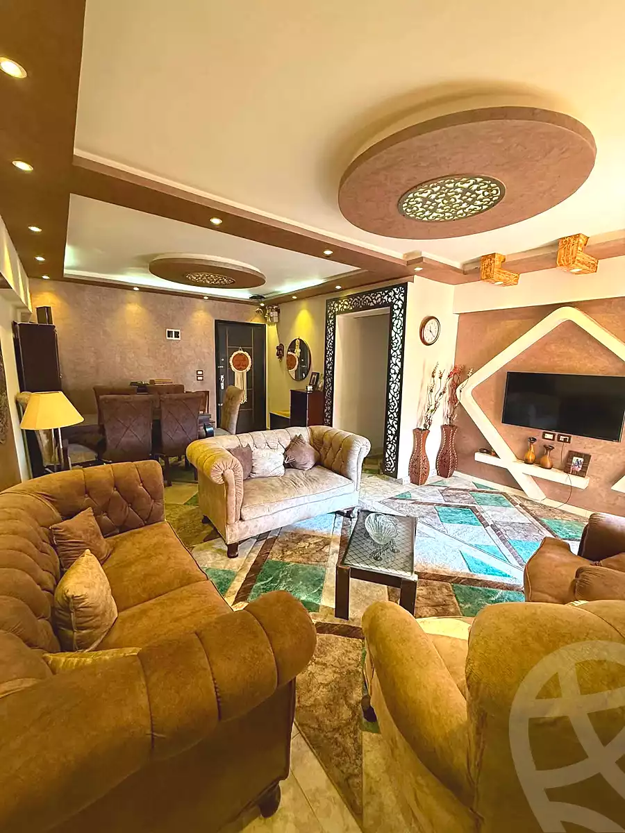 https://aqarmap.com.eg/ar/listing/7157931-for-sale-alexandria-miami-mahmoud-el-isawy-st