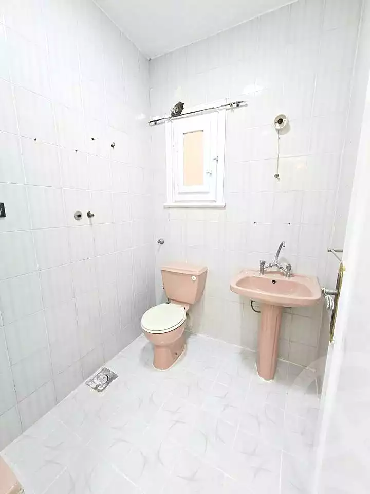 https://aqarmap.com.eg/ar/listing/7157943-for-sale-alexandria-al-agamy-shataa-el-nakheel