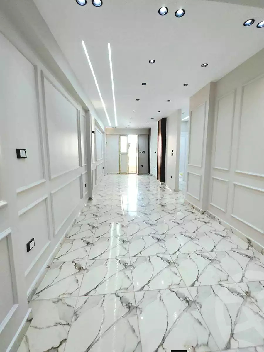 https://aqarmap.com.eg/ar/listing/7158423-for-sale-alexandria-al-agamy-lbytsh-el-saleheen-mosque-st
