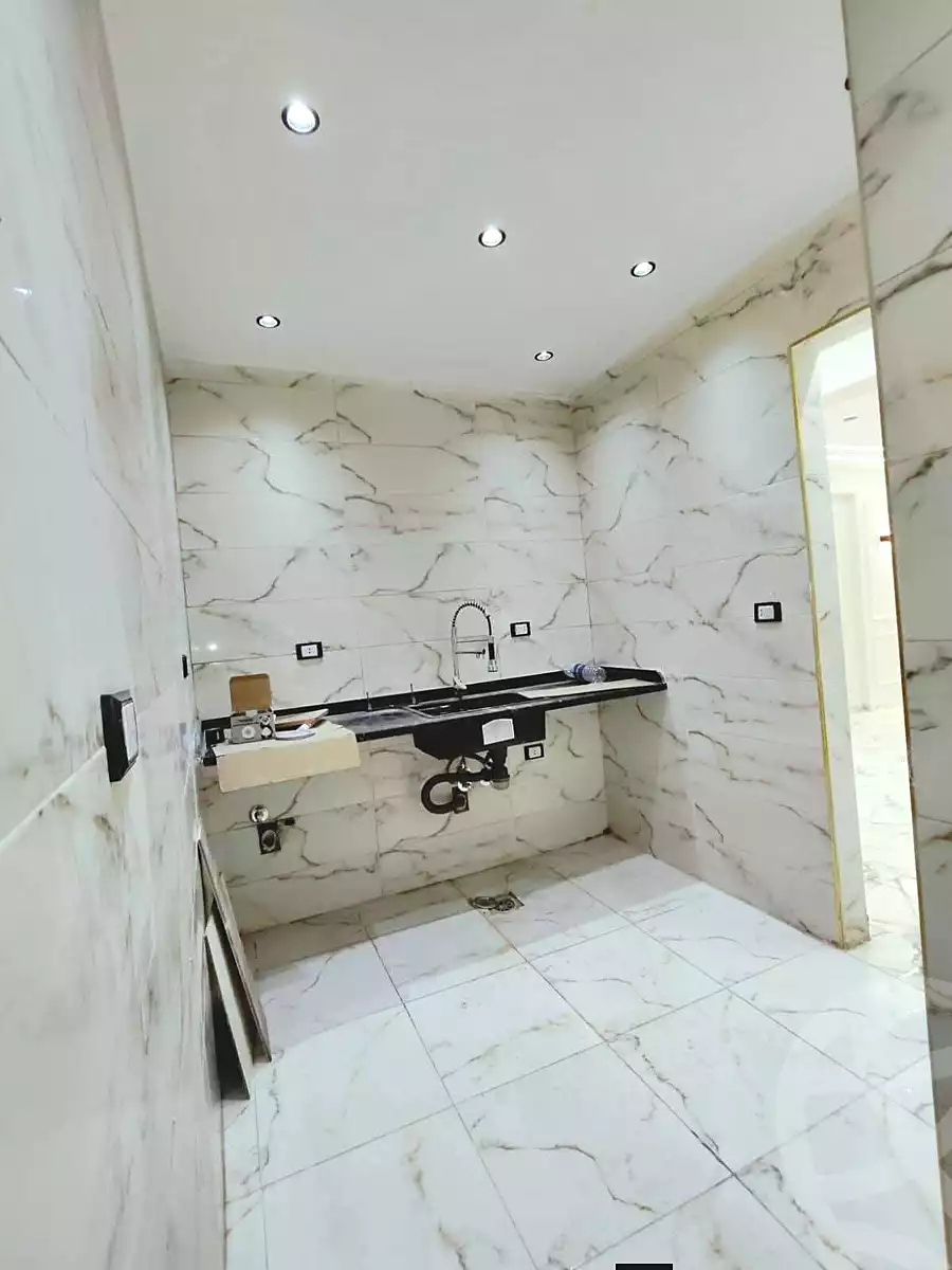 https://aqarmap.com.eg/ar/listing/7158423-for-sale-alexandria-al-agamy-lbytsh-el-saleheen-mosque-st