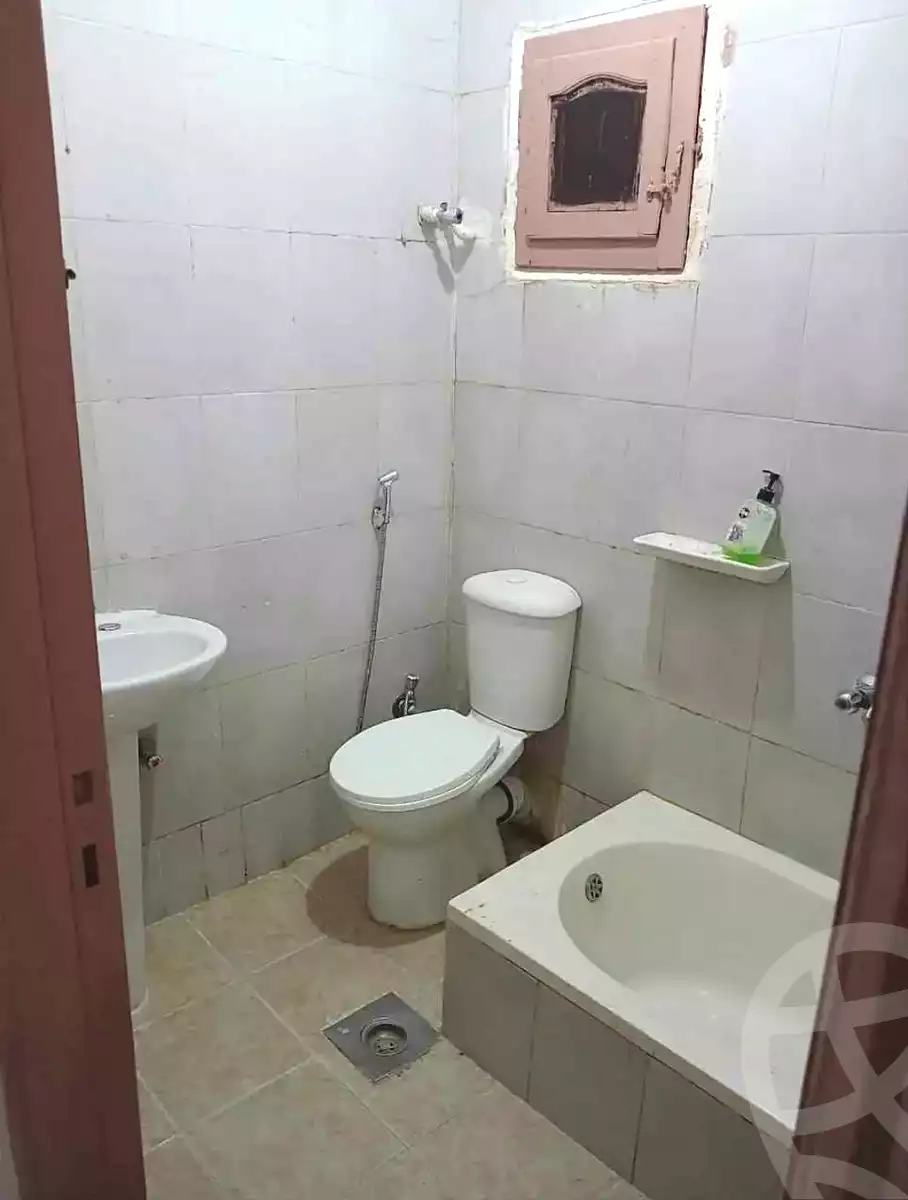 https://aqarmap.com.eg/ar/listing/7158497-for-sale-alexandria-al-agamy-lbytsh-shahr-al-assal-st