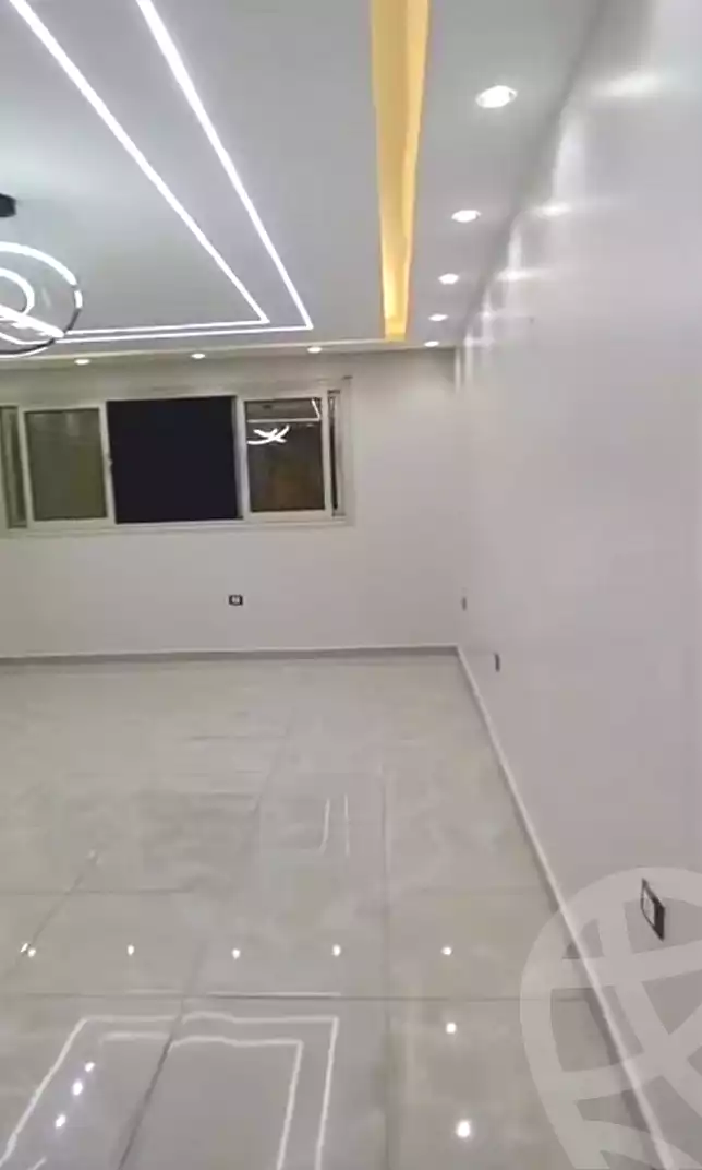 https://aqarmap.com.eg/en/listing/7158716-for-sale-cairo-helwan-hadayek-helwan-el-eshrein-st