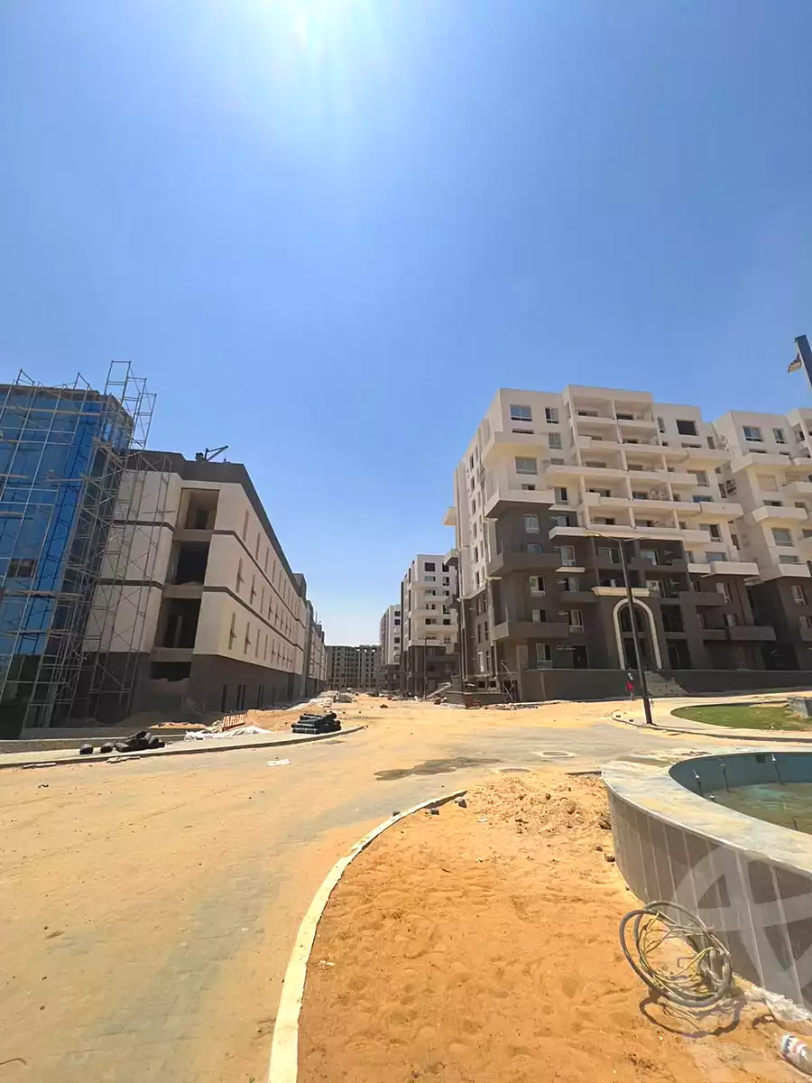 https://aqarmap.com.eg/ar/listing/7154565-for-sale-cairo-new-administrative-capital-r8-tj-msr