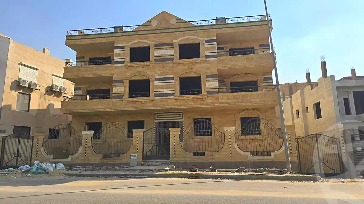 https://aqarmap.com.eg/ar/listing/7159379-for-sale-cairo-new-cairo-gharb-el-golf-emtedad-gharb-el-golf
