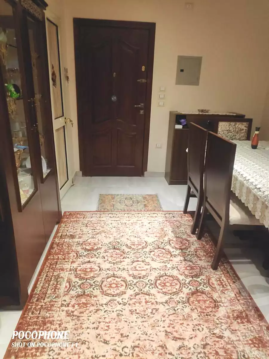 https://aqarmap.com.eg/ar/listing/7159381-for-sale-cairo-faisal-kafr-tohormos-queen-nazli-st