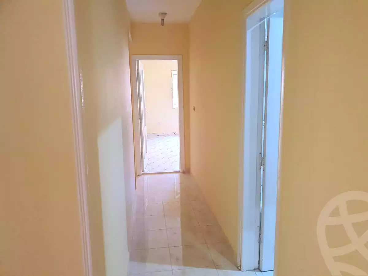 https://aqarmap.com.eg/ar/listing/7159567-for-rent-cairo-6th-of-october-el-ahyaa-neighborhood-8th-el-tahrir-rd
