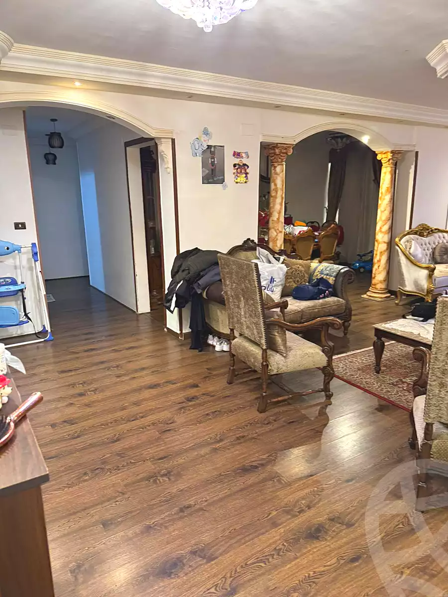 https://aqarmap.com.eg/ar/listing/7159942-for-sale-cairo-6th-of-october-el-ahyaa-neighborhood-2nd-divided-from-al-kafrawei-st