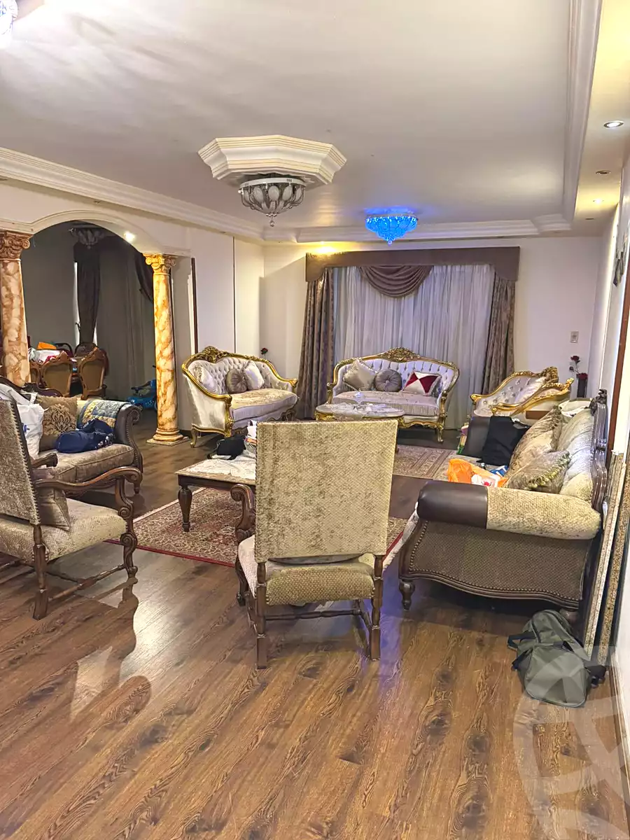 https://aqarmap.com.eg/ar/listing/7159942-for-sale-cairo-6th-of-october-el-ahyaa-neighborhood-2nd-divided-from-al-kafrawei-st